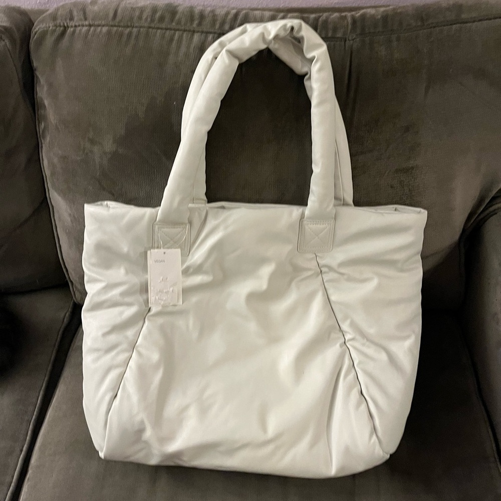 NWT H&M White Puffer Tote Bag Large - Picture 6 of 15